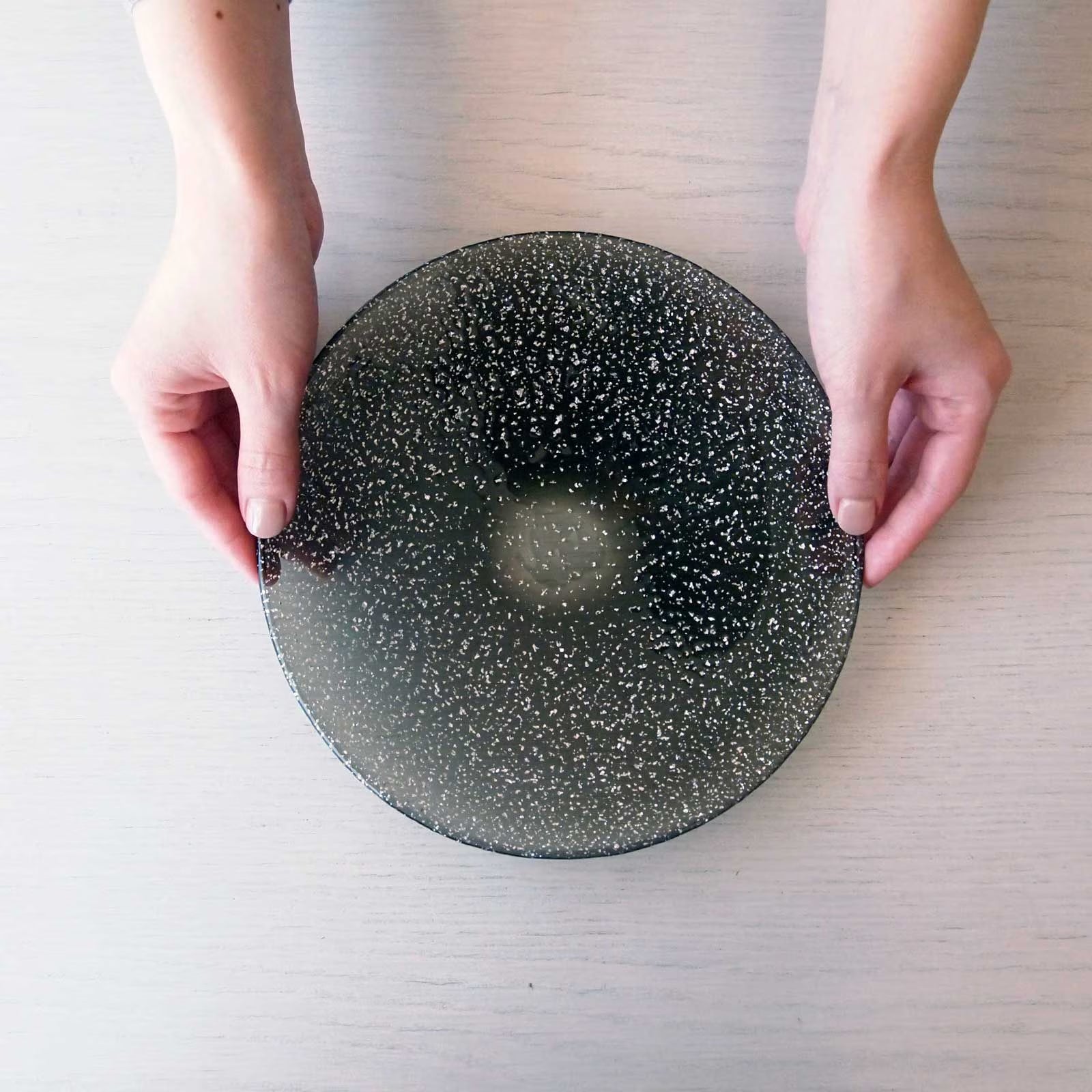 [NEW] CORIN - Plate Opalescent, 8.3nch (M)