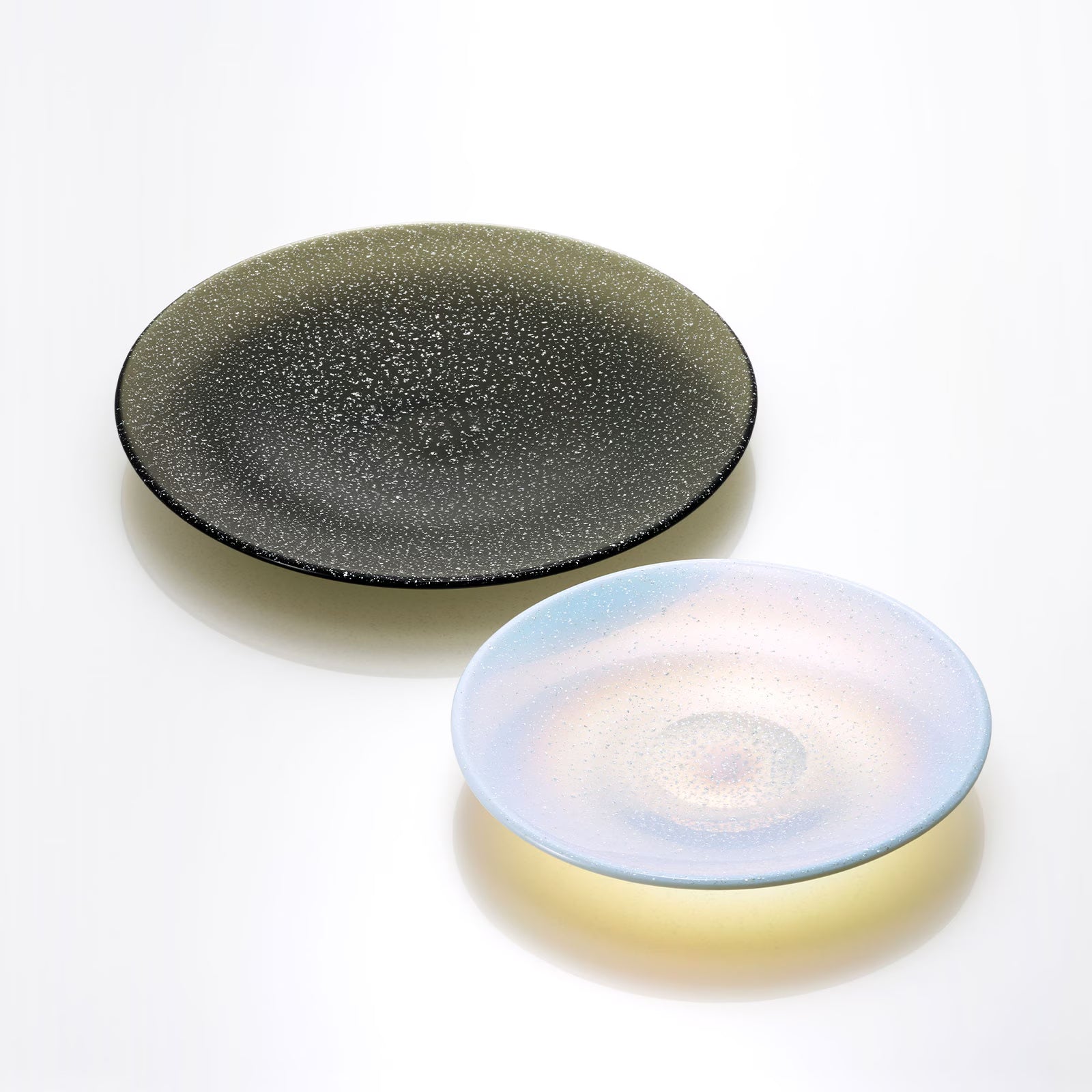 [NEW] CORIN - Plate Opalescent, 8.3nch (M)