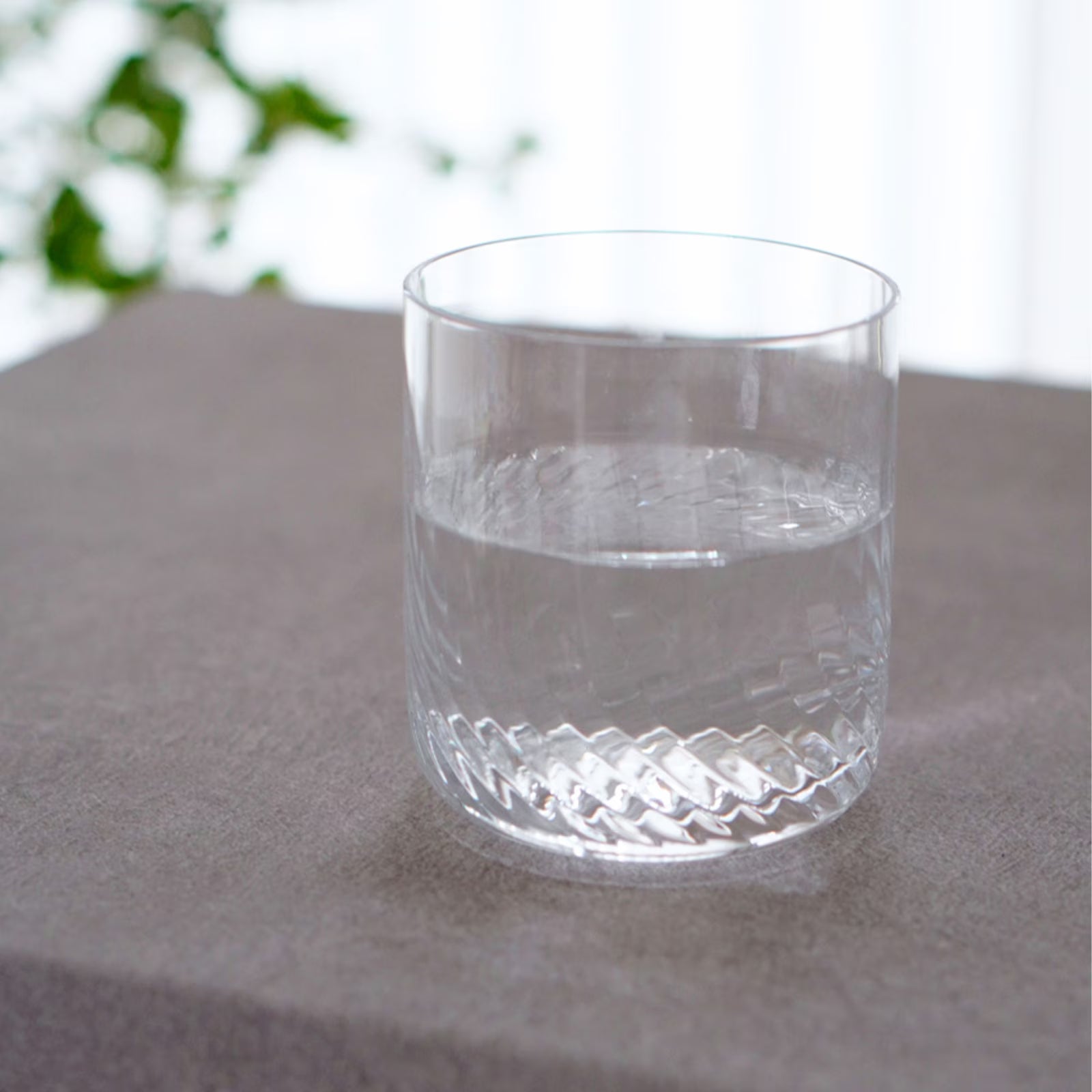 [NEW] MIZU WATER GLASS - Diagonal Lines Clear, 12.2oz