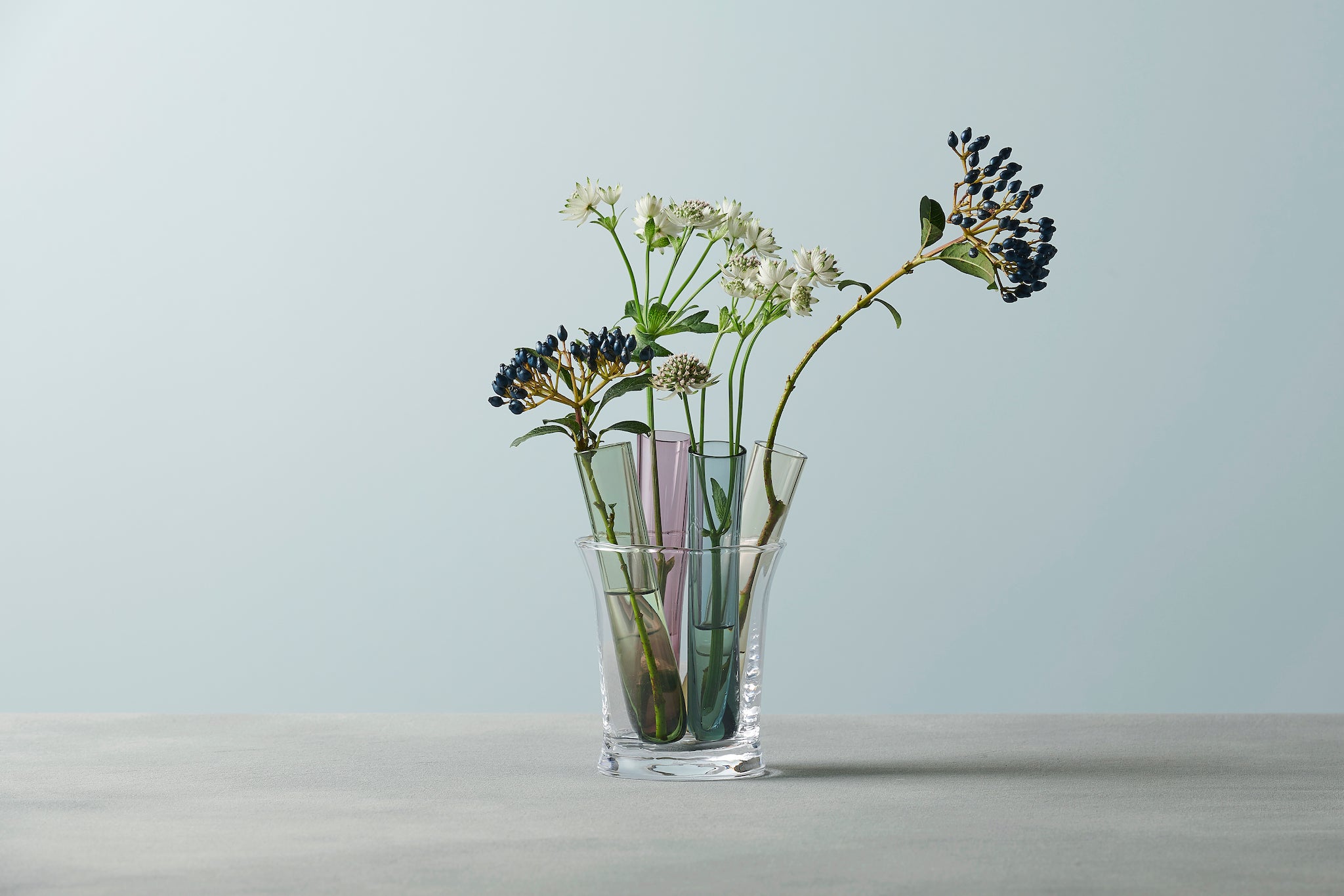 COMPOSITION - Clear, small